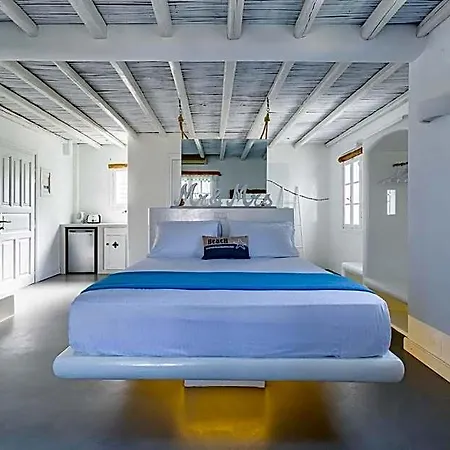 Evlalia & Hotel 4*